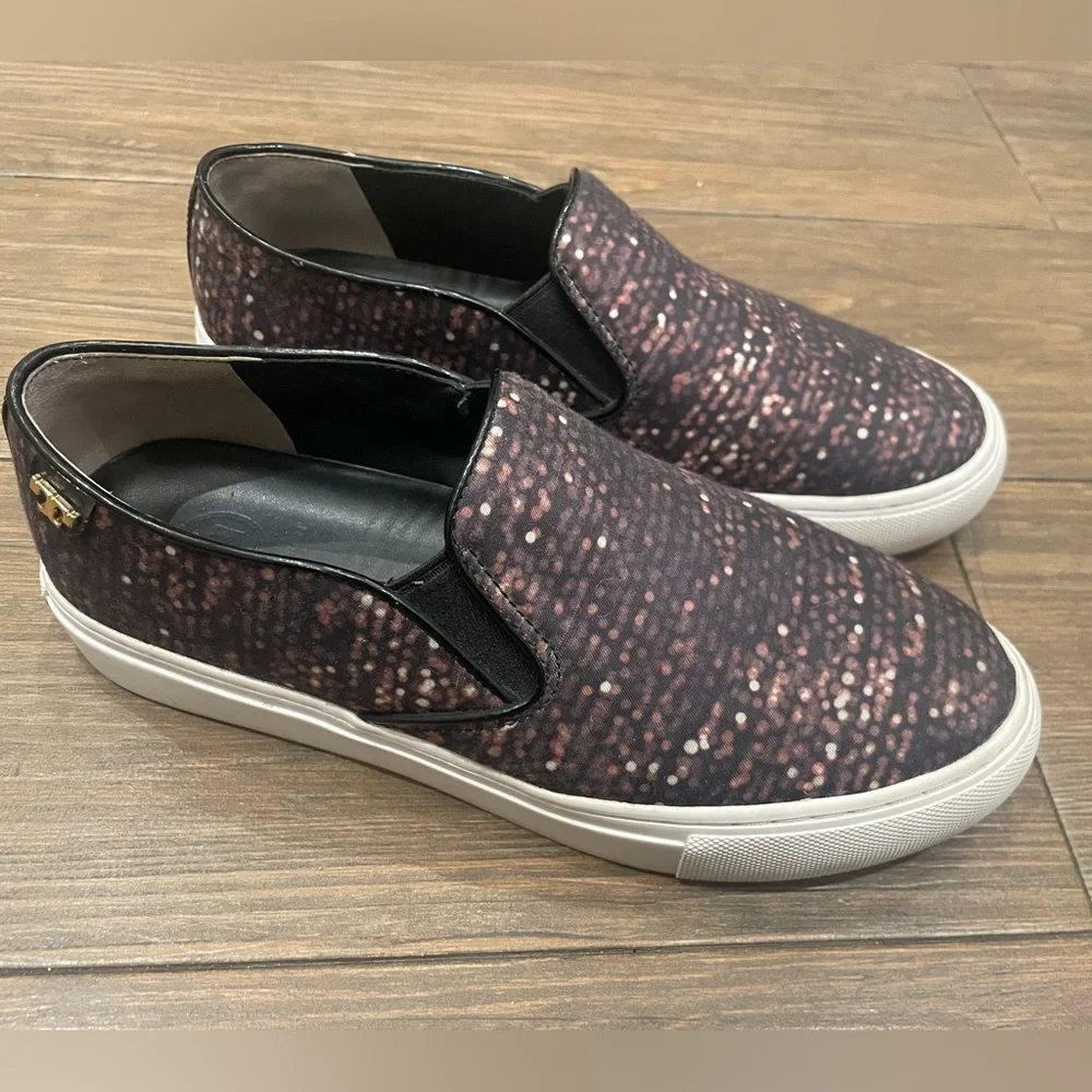 Tory Burch Stylish Slip-On Sneakers with Black Pattern (6.5 fits like size 7) - Picture 1 of 4